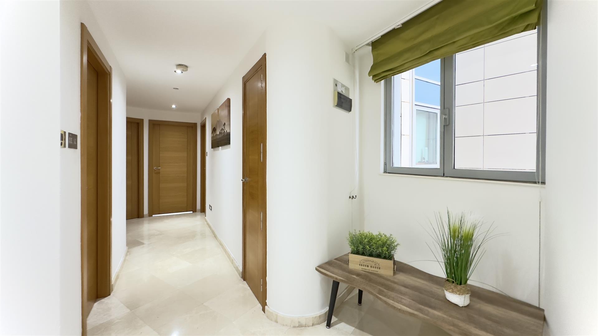 Image of Apartment - 2 Bedrooms - 1 Bathrooms for Rental in Grand Ocean Plaza-Gibraltar, Image 8